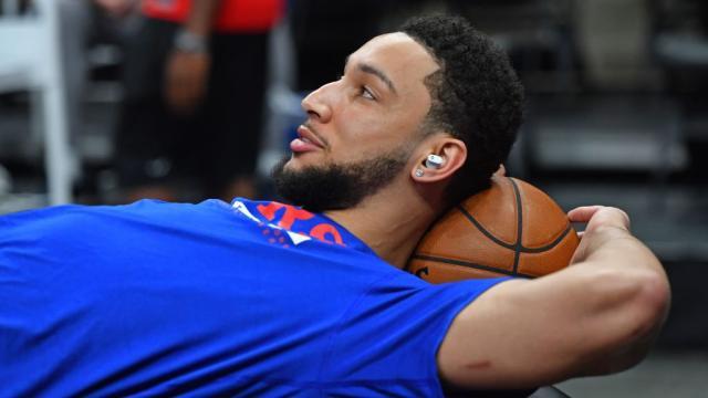 1636695221208024257.jpg GettyImages-1233543864-e1635889054927.jpg